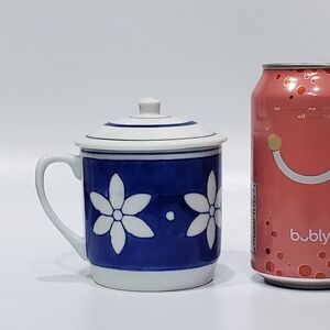 Williams Sonoma Blue & White 8oz Tea or Coffee Cup Mug With Lid Unused